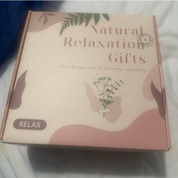 Natural Relaxation Spa Gift Box Set Lavender Oil Bath Bombs Cozy Self Care - Picture 3 of 16